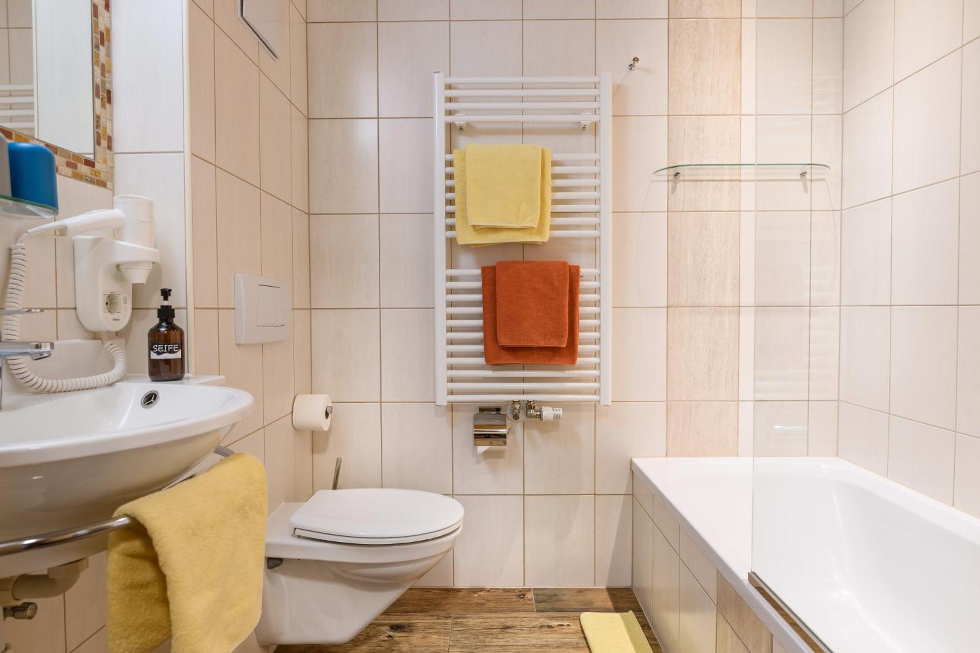Ferienhaus Birgit - Inklusive Eintritt Alpentherme Bad Hofgastein Ngoại thất bức ảnh