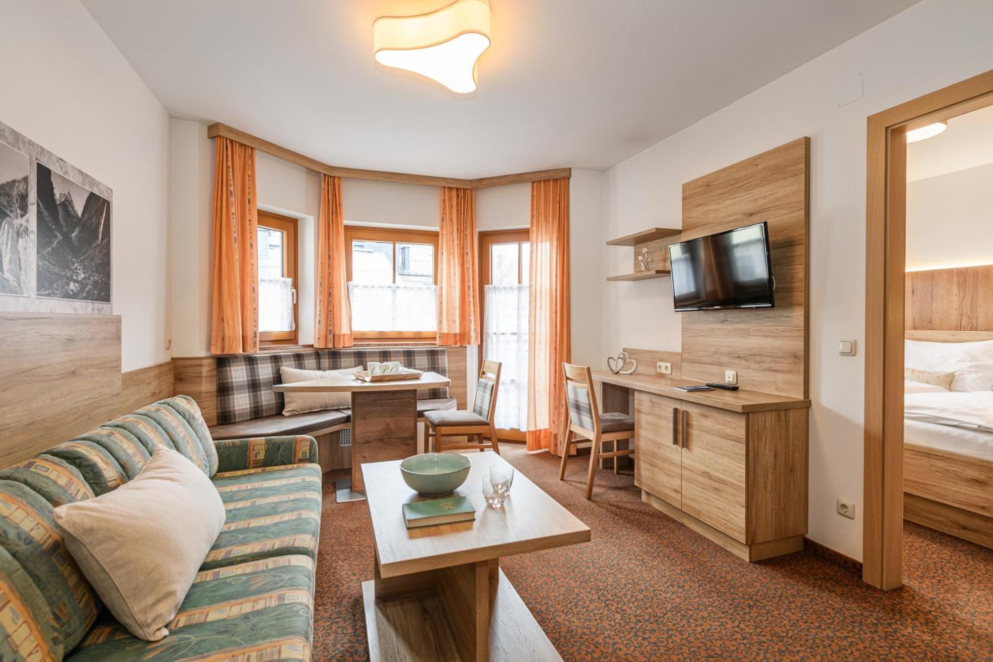 Ferienhaus Birgit - Inklusive Eintritt Alpentherme Bad Hofgastein Ngoại thất bức ảnh